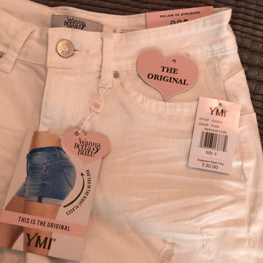YMI white shorts ✨